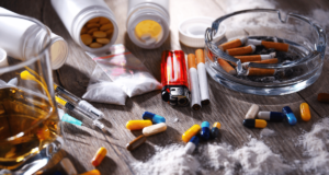 अमली पदार्थांचा व्यापार रोखण्यासाठी सर्व पोलीस ठाण्यात अमली पदार्थ विरोधी कक्ष – उपमुख्यमंत्री