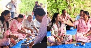 काय आहे खासदार डॉ.हिना गावित यांची अनोखी टिफिन बैठक ?