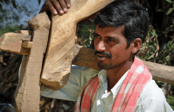 शेतकऱ्यांच्या अडचणी सोडवण्यासाठी हा आहे व्हाट्सॲप क्रमांक ! Whatsapp Number to solve farmers problems