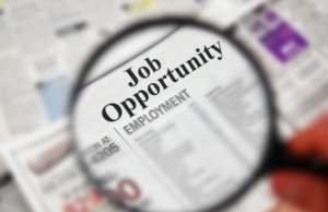 शिक्षक आणि बिगर-शिक्षक कर्मचाऱ्यांची 4062 पदे भरण्यासाठी ईएमआरएस स्टाफ सिलेक्शन परीक्षा