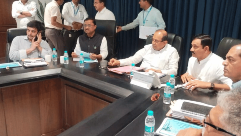 प्रलंबित वनपट्टे अतिक्रमण धारकांचा विषय मार्गी लागणार : आमदार राजेश पाडवी