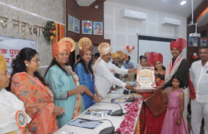 नंदुरबार जिल्हा परिषदेत आदर्श ग्रामसेवक पुरस्कारांचे वितरण Adarsh Gram Sevak Awards by ZP Nandurbar