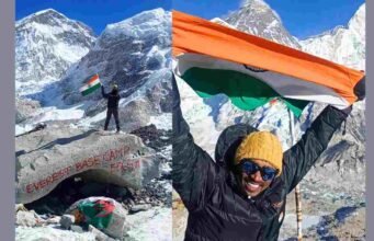 गिर्यारोहक अनिल वसावे माउंट एव्हरेस्ट सर करण्यासाठी सज्ज Anil Vasave on Mount Everest Base Camp