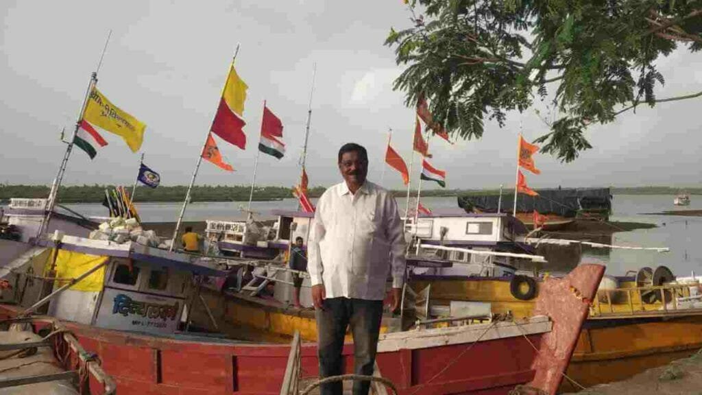 Maharashtra Fisherman at red fort