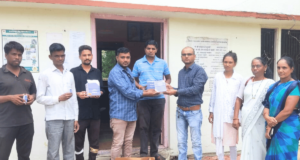 ग्राम पंचायत तळवेतर्फे आरोग्य उपकेंद्राला आय ड्रॉप वाटप Taloda News