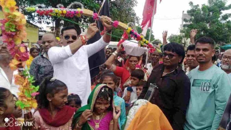 मोड येथे जागतिक आदिवासी दिवस उत्साहात साजरा