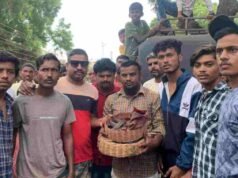 नंदुरबार येथील सर्पमित्रांनी दिले सापाला जीवदान Nandurbar Snakefriends
