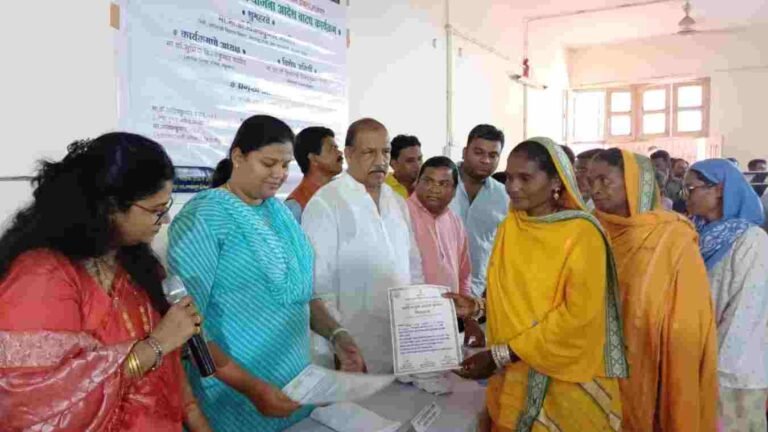 शबरी घरकुल योजना अंतर्गत नवापूर तालुक्यात १३१४ घरकुल आदेशांचे वाटप