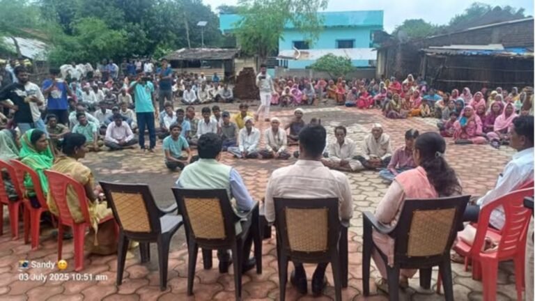 अक्कलकुवा तालुक्यात एकलव्य मॉडेल रेसिडेंशियल स्कूल (EMRS) स्थापन करण्यास पुढाकार.