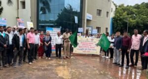 जागतिक युवा दिनानिमित्त एच.आय.व्ही./एड्स जनजागृतीसाठी बाईक रॅली