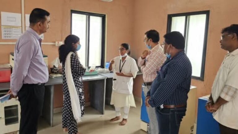जिल्हाधिकारी डॉ. मित्ताली सेठी यांची अक्कलकुवा ग्रामीण रुग्णालयास भेट – रुग्णसेवेसाठी दिल्या महत्त्वपूर्ण सूचना