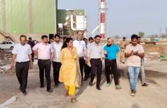उपविभागीय अधिकारी अंजली शर्मा यांचा नवापूर एमआयडीसी औद्योगिक क्षेत्राचा दौरा