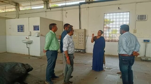 Hon'ble District Collector Nandurbar's visit to Navapur Taluka: Review of disaster management and various schemes