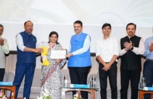 नंदुरबार जिल्हा व अक्राणी तालुक्याला राज्यस्तरीय संपूर्णता सन्मान – ‘आरोग्य धमनी’ उपक्रमास उत्कृष्ट प्रकल्प म्हणून नीती आयोग दिल्ली येथे सादरीकरणाची संधी