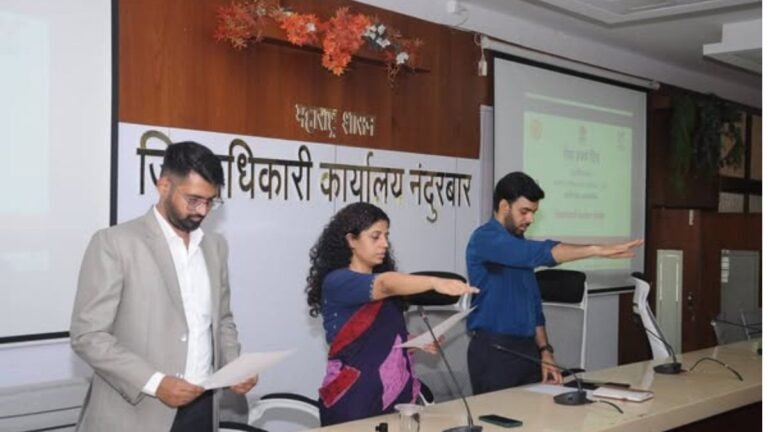 सेवा हक्क दिन उत्साहात साजरा!