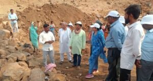 जिल्हाधिकारी डॉ. मित्ताली सेठी यांच्या मार्गदर्शनाखाली धडगाव तालुक्यात जलसंवर्धनासाठी महत्त्वपूर्ण पाऊल!