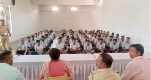 “हातांना नवी दिशा, जीवनाला नवी आशा !”