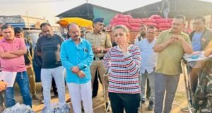 शेतकऱ्यांची बिकट वाट आणि एक प्रेरणादायी पहाट !