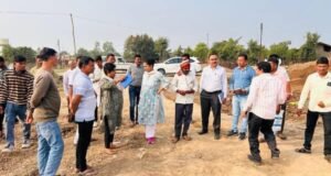 वंचितांच्या दारी, जिल्हाधिकारी