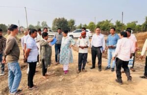 वंचितांच्या दारी, जिल्हाधिकारी