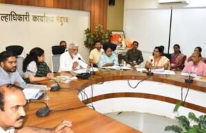 शाळांमध्ये दर्जेदार शिक्षण देण्यासाठी सर्वांनी एकत्र येऊन प्रयत्न करावेत