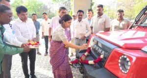 नंदुरबार व शहादा नगरपालिकेला मिनी रेस्क्यू टेंडर अग्निशमन वाहने प्रदान