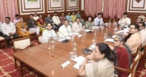 अन्न नागरी पुरवठा आणि ग्राहक संरक्षण हा विभाग सर्वसामान्य नागरिकांच्या रोजच्या जगण्याशी संबंधित असलेला विभाग आहे.