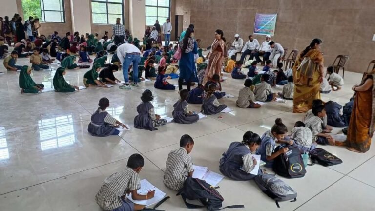 लोकमान्य टिळक टाऊन हॉल, शहादा – शहराच्या प्रगतीचा आधुनिक टप्पा