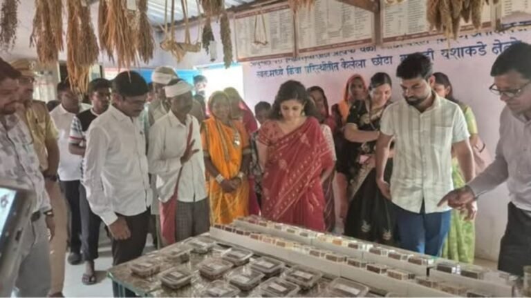 मा. जिल्हाधिकारी डॉ. मित्ताली सेठी यांची मोलगी परिसर भेट – रानभाजी जत्रा, जैवविविधता संवर्धन आणि शेतकरी उत्पादक कंपन्यांना नवी दिशा