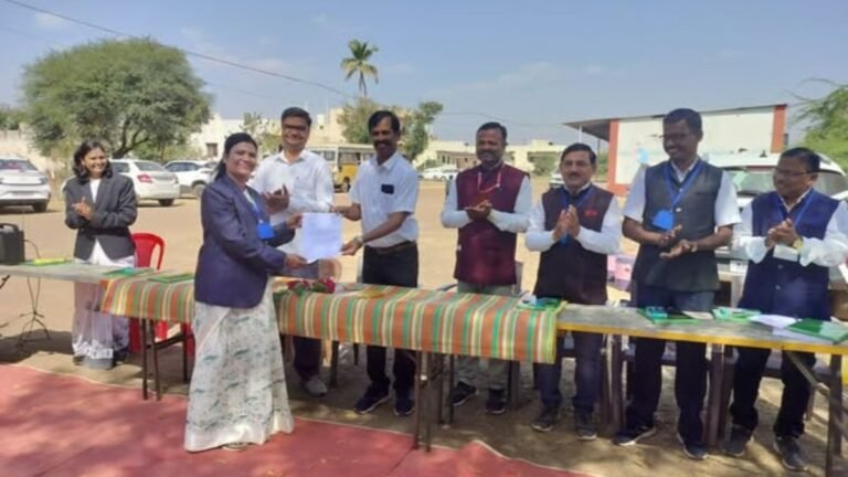 “Teacher of the Week” उपक्रम – शिक्षकांना प्रेरणा देणारी तळोदा तालुक्यातील अभिनव संकल्पना