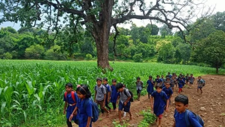 ‘पायी पायी पाढे’ – चालत्या पावलांचा अभ्यास