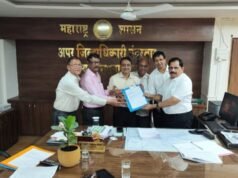 शहादा येथे महाराष्ट्र औद्योगिक विकास महामंडळ (MIDC) स्थापन करण्यासाठी निवेदन सादर