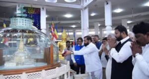 उपमुख्यमंत्री एकनाथ शिंदे यांनी दीक्षाभूमी येथे भेट दिली.