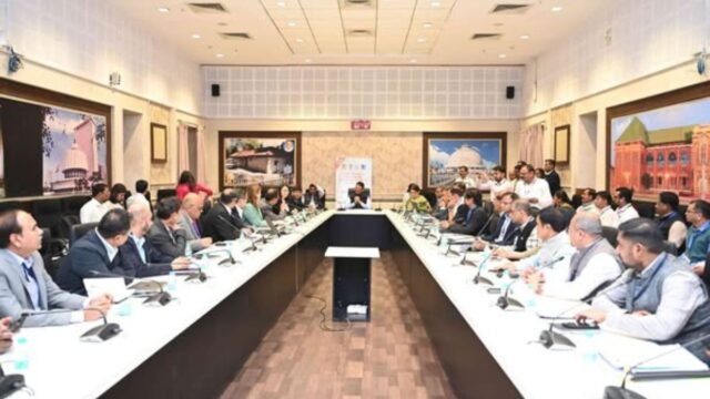 For the overall, inclusive and dynamic development of the state, emphasis has been placed on the sectors of health, rural road transport, skill development and bamboo projects through the Maharashtra Institute for Transformation (MITRA).