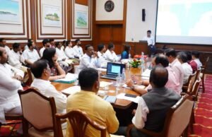 बोईसर रेल्वे स्थानकाजवळ भुयारी मार्ग उभारण्यासाठी प्रस्ताव सादर करा – मंत्री गणेश नाईक