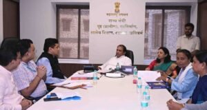 केंद्र शासनाच्या समग्र शिक्षा आणि मानव विकास कार्यक्रमांतर्गत कस्तुरबा गांधी बालिका विद्यालय योजना राज्यात राबविण्यात येत आहे.