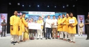 ‘महाराष्ट्र राज्य उत्कृष्ट सार्वजनिक गणेशोत्सव मंडळ २०२५’ स्पर्धेचा राज्य व जिल्हास्तरीय पारितोषिक वितरण समारंभ प्रभादेवी येथील रवींद्र नाट्यमंदिरात सांस्कृतिक कार्य मंत्री ॲड.आशिष शेलार यांच्या प्रमुख उपस्थित करण्यात आला.