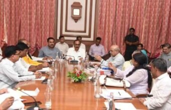 राष्ट्रीय ओबीसी महासंघाच्या विविध मागण्यांसंदर्भात इतर मागास बहुजन कल्याण मंत्री अतुल सावे यांच्या अध्यक्षतेखाली सह्याद्री अतिथीगृह येथे बैठक पार पडली.