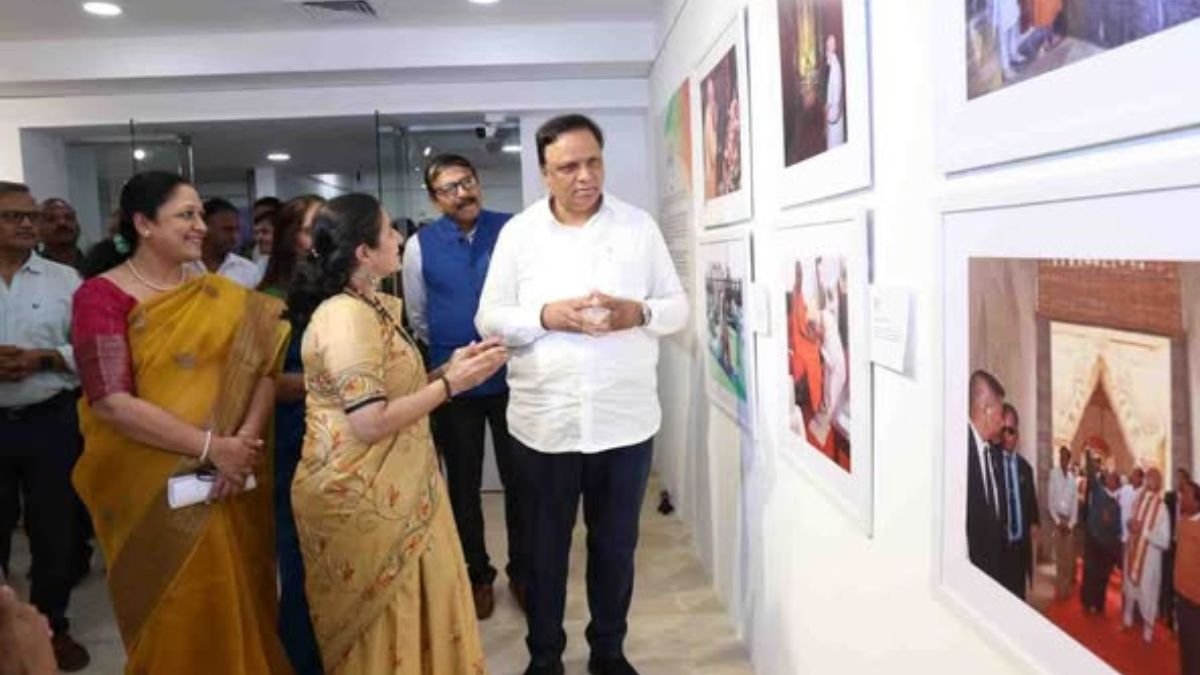 The exhibition 'Nava Bharat Cultural Superpower' was inaugurated by Cultural Affairs Minister Ashish Shelar on behalf of the Cultural Affairs Department at P.L. Deshpande Maharashtra Kala Academy in Prabhadevi.