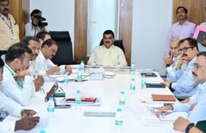 कृषी अधिकाऱ्यांच्या कामांमध्ये अधिक गतिमानता येण्याकरिता त्यांना विविध सुविधा देण्यासाठी शासन नेहमीच सकारात्मक आहे.