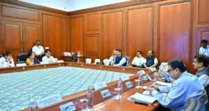 नाशिक आणि परिसरातील आगामी कुंभमेळ्याच्या पार्श्वभूमीवर शिर्डी विमानतळाचे उर्वरित काम नियोजित वेळेत पूर्ण करावे.