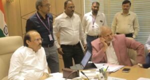 राज्यातील क्रीडा संस्कृतीच्या दर्जात्मक विकासासाठी व क्रीडा क्षेत्राला नवी दिशा देण्यासाठी क्रीडाविषयक विविध बाबींचा सखोल अभ्यास करून नवीन क्रीडा धोरण तयार करावे, असे निर्देश उपमुख्यमंत्री अजित पवार यांनी दिले.