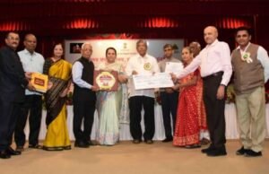 सन २०२३-२४ चे उत्कृष्ट ग्रंथालय आणि उत्कृष्ट ग्रंथालय कार्यकर्ता व सेवक पुरस्कार उच्च व तंत्र शिक्षण मंत्री चंद्रकांत पाटील, विधानपरिषद उपसभापती डॉ. नीलम गोऱ्हे यांच्या हस्ते एसएनडीटी महिला विद्यापीठ, पाटकर सभागृह येथे वितरित करण्यात आले.