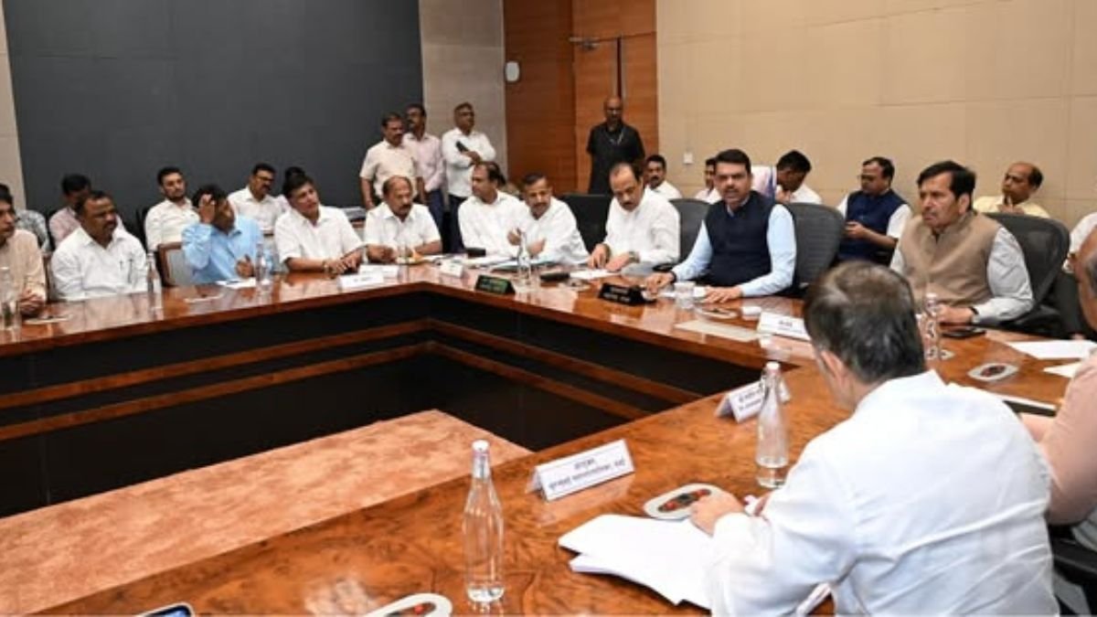 Saving the lives of pigeons, protecting the environment, and protecting the health of citizens are all important.