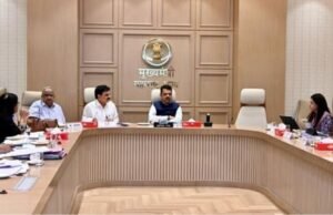 सामाजिक न्याय, आदिवासी विकास आणि इतर बहुजन कल्याण विभागाच्या अंतर्गत असणाऱ्या नवीन सहकारी सूतगिरण्यांना अर्थसहाय्य देण्याबाबत एकसमान निकष ठरवावे.