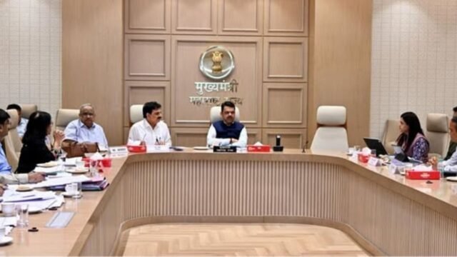 Uniform criteria should be set for providing financial assistance to new cooperative spinning mills under the Department of Social Justice, Tribal Development and other Bahujan Welfare.