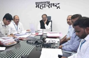 शासनाचे काम गतिमान, पारदर्शक आणि लोकाभिमुख होण्यासाठी महसूल विभागातील अधिकाऱ्यांचे योगदान महत्त्वपूर्ण आहे.