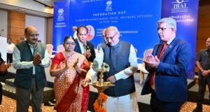 विमा हा केवळ आर्थिक उत्पादन नसून तो सामाजिक सुरक्षा, जोखीम व्यवस्थापन आणि आर्थिक स्थैर्य यासाठी अत्यावश्यक साधन आहे.