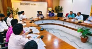 सरदार सरोवर प्रकल्पग्रस्तांच्या समस्यांबाबत जिल्हाधिकारी डॉ. मित्ताली सेठी यांच्या अध्यक्षतेखाली आढावा बैठक संपन्न