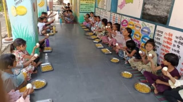 An innovative and inspiring initiative was implemented under the ‘Pradhan Mantri Poshan Shakti Yojana’ at Z.P. Primary School, Bhomdeepada, Tal. Navapur